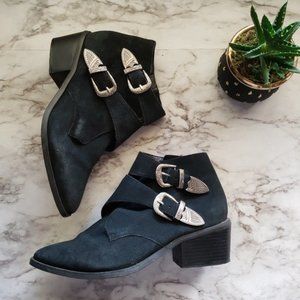 urban outfitters suede talia boots, size 7